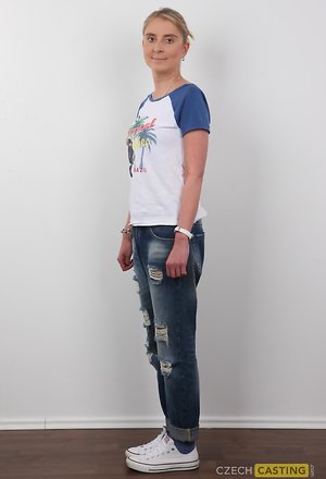 Czech Casting  offers a free xxx photo gallery with Lucie unveiling perfect shape