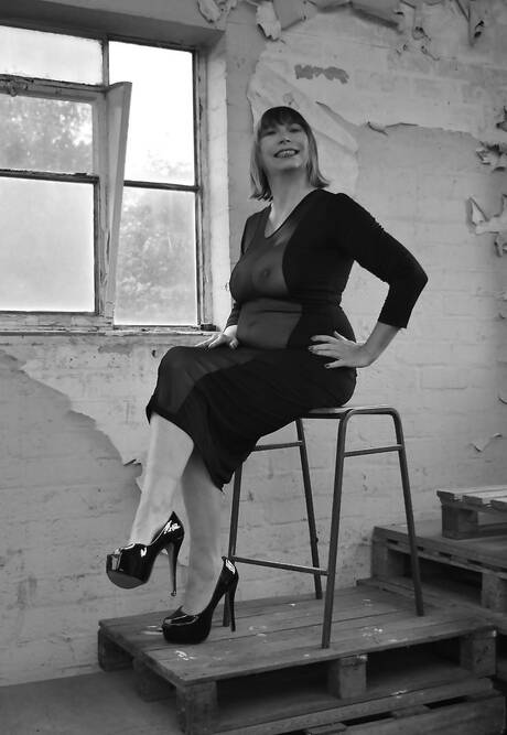 TAC Amateurs pleased to share with you a free picture gallery with Barby Slut demonstrating amazing shape