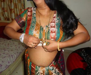 Fuck My Indian GF invites you to browse their xxx pics with Indian Babe in boy-girl scene