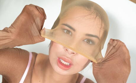 Nylon All Over pleased to share with you a free gallery with elegant maiden xxx gallery 263496